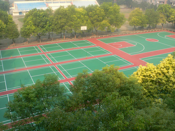 湖北潜江市竹根滩高级中学硅PU球场 
